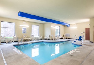 Cobblestone Hotel & Suites – Stevens Point