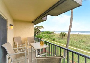 Cocoa Beach Club