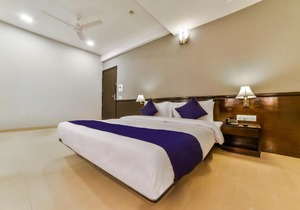 Collection O 30083 The Sapphire Comfort Hotel