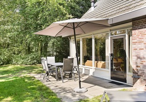 Comfort 6-person bungalow in the holiday park Landal Aelderholt