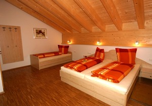 Comfort apartments in a beautiful mountain and skiing world for 4 - 10 people