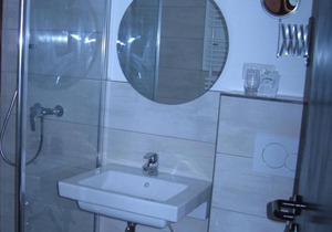Comfort Room 2 - Goldner Engel, Restaurant - Hotel - Butcher