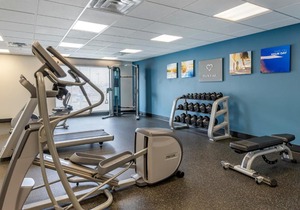 Comfort Suites Near Sam Houston Race Park