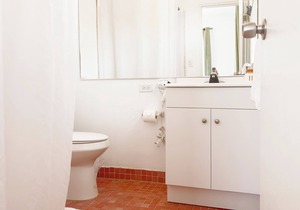 Comfortable and Elegant Aibonito Hotel/FREE PARKING & WIFI/GOOD AREA - 210