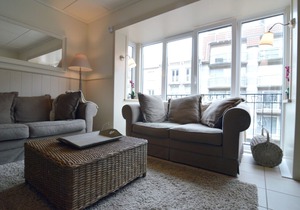 Comfortable apartment in the town centre, within walking distance of the ocean
