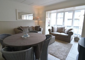 Comfortable apartment in the town centre within walking distance of the ocean