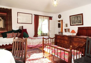 Comfortable Mansion in Doomkerke near Forest