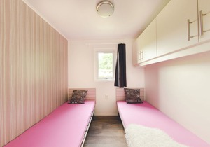 Comfortable chalet, in a holiday park, with dishwasher on the edge of the forest