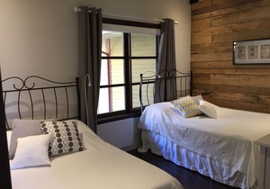 Condo Renovated 2 Bedroom In Le Plateau.