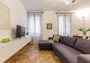 Contemporary apartment with Canal View near San Marco