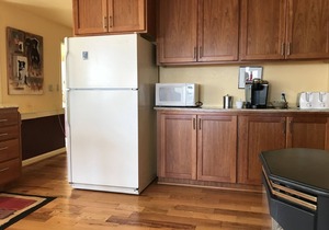 Contemporary Flat on a Christmas tree farm 5 Minutes to Oregon State University
