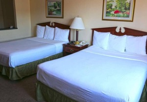 Convenient Stay in GuestHouse Kelso Longview! 4 Comfortable Units, Free Parking