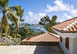 Coralita by Island Properties Online