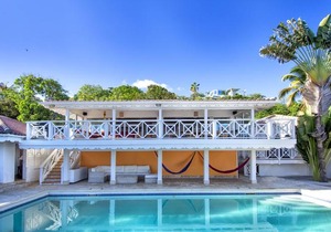 Coralita by Island Properties Online