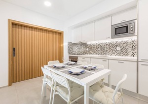 Correeira Luxury Residence T2 D - Albufeira, Pools, Wifi, Bbq, Beach