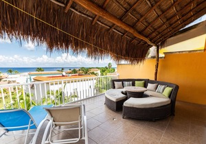 Costa del Sol D6- 3BR / 3.5 Bath Home in a beachfront community