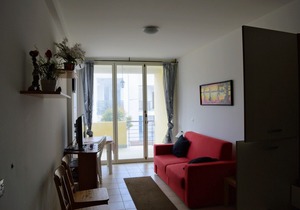 Cosy 1st floor coastal apartment on Ionian Sea