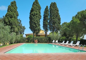 Cosy apartment for 4 people with pool, WIFI, TV, patio, pets allowed and panoramic view