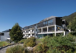 Cosy apartment for 4 guests with WIFI, pool, TV, terrace, pets allowed and parking