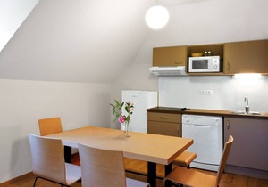 Cosy studio avec Terrasse/Balcon | WiFi + parking