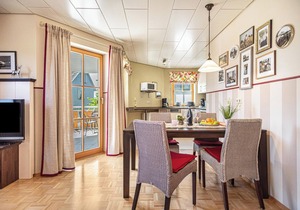 Cosy Vacation Apartment 3 on "Trostelhof" with Balcony