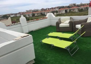 Cosy Villa With Communal Pool, Rooftop Suntrap Area