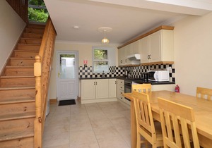 Cottage 236 - Roundstone - sleeps 6 guests in 4 bedrooms