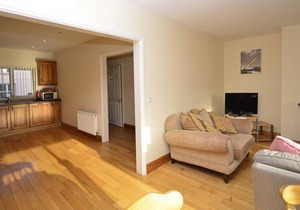 Cottage 323 - Cleggan - sleeps 8 guests in 4 bedrooms