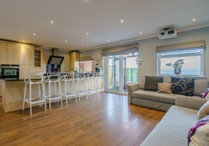 Cottage ∙ 5 bedrooms ∙ 14 guests