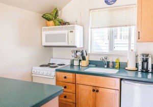 Cottages on Monastery – A Downtown Sitka Retreat