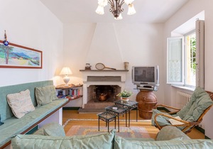 Country House/Farm House in Mastiano with 4 bedrooms sleeps 8