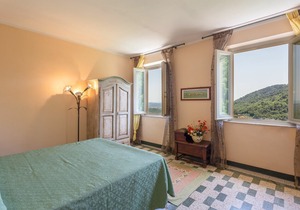 Country House / Farm House in Mastiano with 4 bedrooms sleeps 8