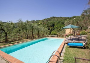 Country House / Farm House in Mastiano with 2 bedrooms sleeps 4