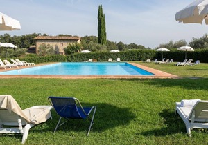 Country House / Farm House in Mercatale with 2 bedrooms sleeps 4