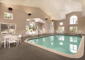 Country Inn & Suites by Radisson, Roanoke, VA