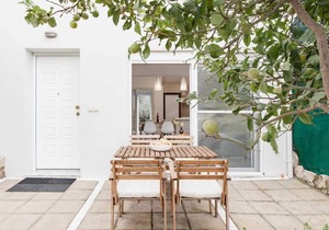 Countryhouse in an olive grove|Adhili ii residence