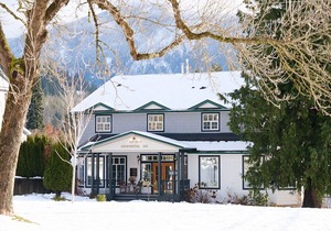 Courthouse Inn Revelstoke - Two Twin