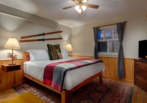 Courthouse Inn Revelstoke King (3)