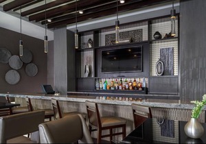 Courtyard by Marriott Edgewater NYC Area