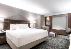 Courtyard by Marriott Edgewater/NYC Area - Stylish & Comfortable