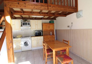 Cozy 3-Room Mezzanine House near La Rémigeasse Beach, Sleeps 4