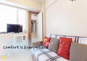 Cozy Airport Condo 7-min Walk to Terminal 3