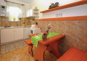 Cozy apartment in Portoroz with kitchen