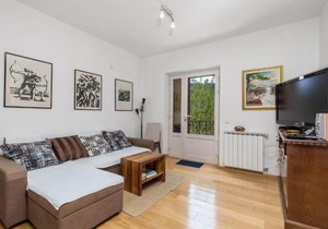 Cozy Apartment In Veli Losinj With Wifi
