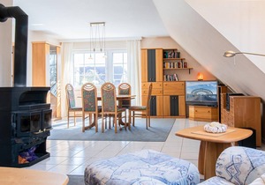 Cozy apartment with balcony at Ahornweg 16 in Kellenhusen