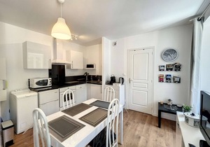 Cozy apartment with elevator, 150m from beach and casino, free WiFi