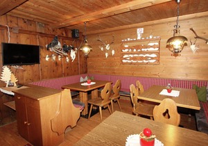 Cozy Chalet in Tyrol near Ski Area