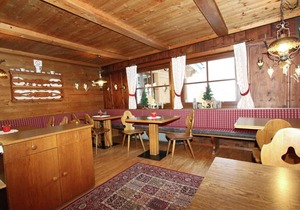 Cozy Chalet in Tyrol near Ski Area