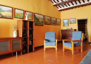 Cozy Cottage in Subirats with Swimming Pool