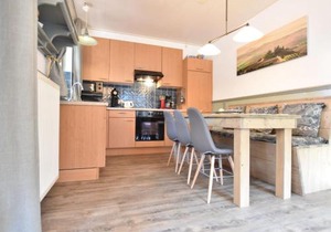 Cozy Holiday Home in Reutum with Jacuzzi